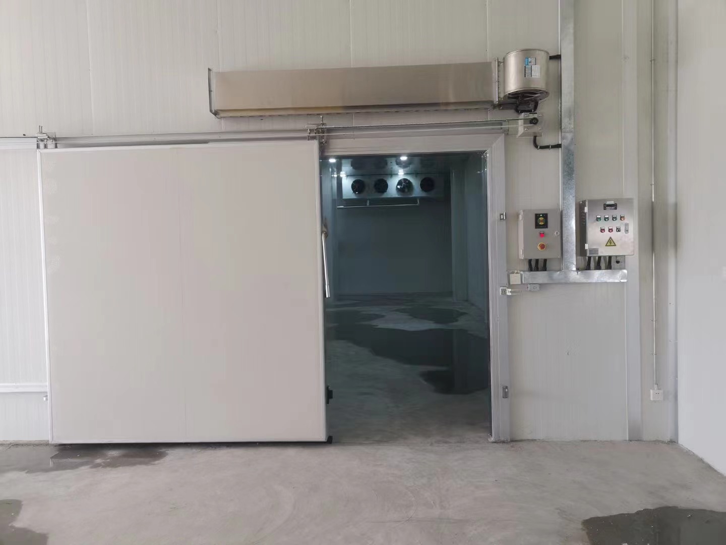 我的冷庫好多年了，是不是不好用了？